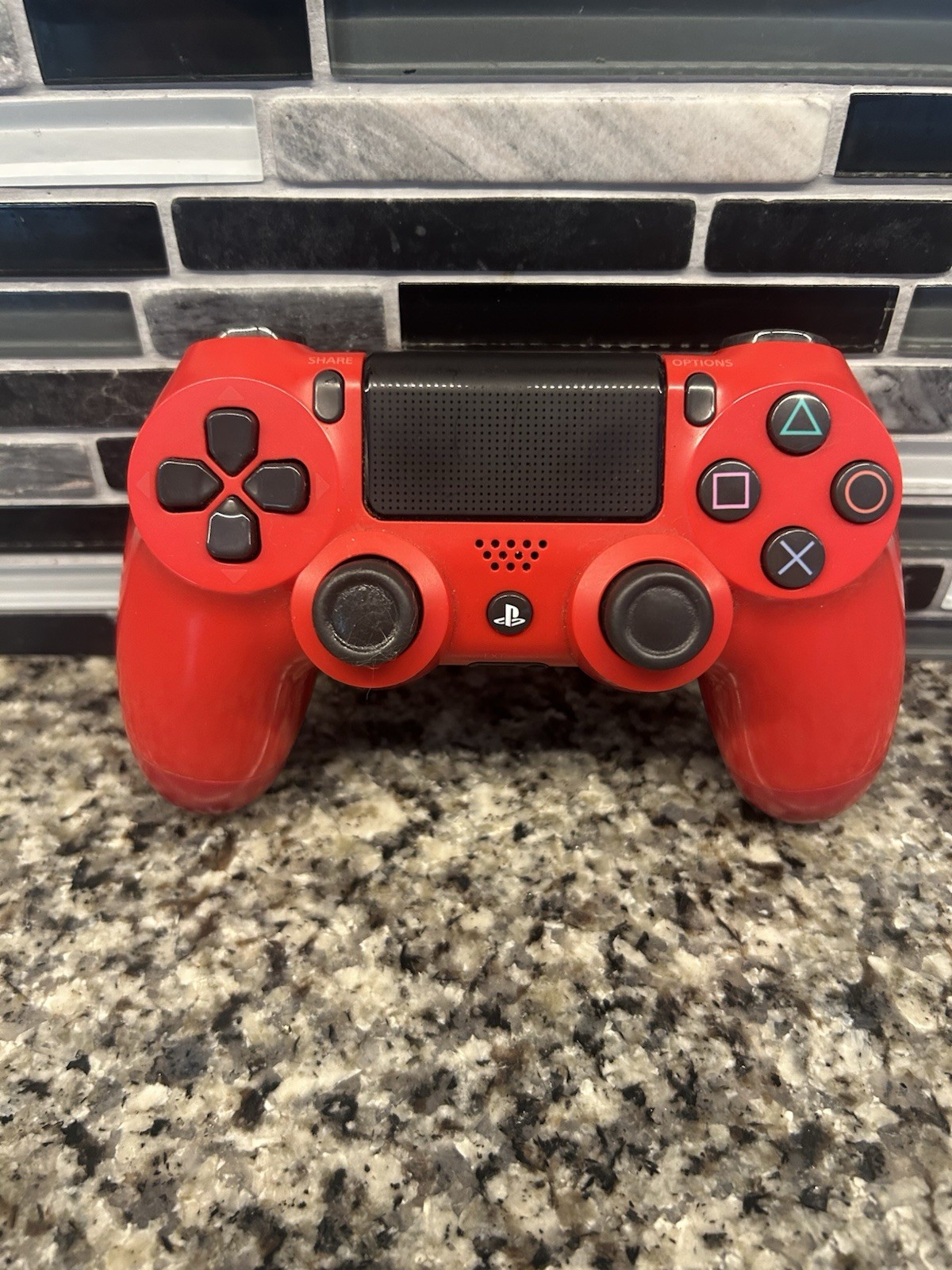 Sony DualShock 4 Wireless Controller Playstation 4 Magma Red (CUH-ZCT2U)