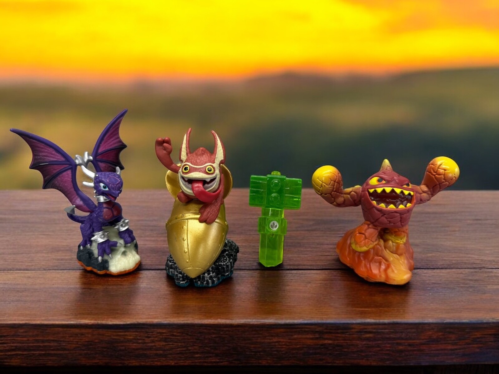 Skylanders Figurines Lot Mixed 4 Random Collectible Toys Portal Of Power