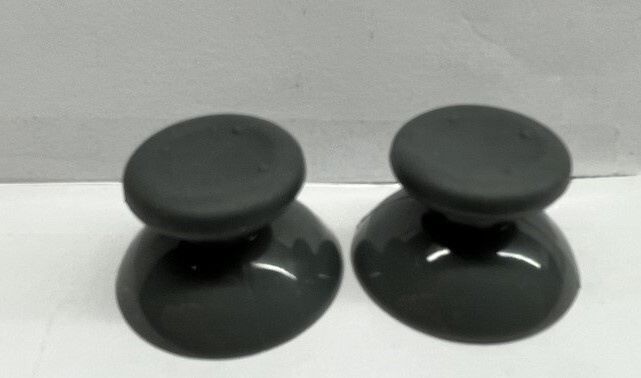 Original Xbox + Xbox 360 – Gray Replacement Stick Thumb Caps – NEW