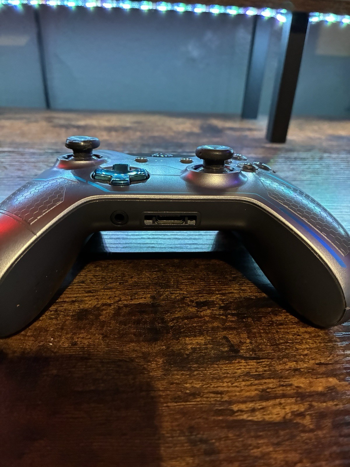 Microsoft Xbox One Halo 5: Guardians Master Chief Controller (W/ACCESSORIES)