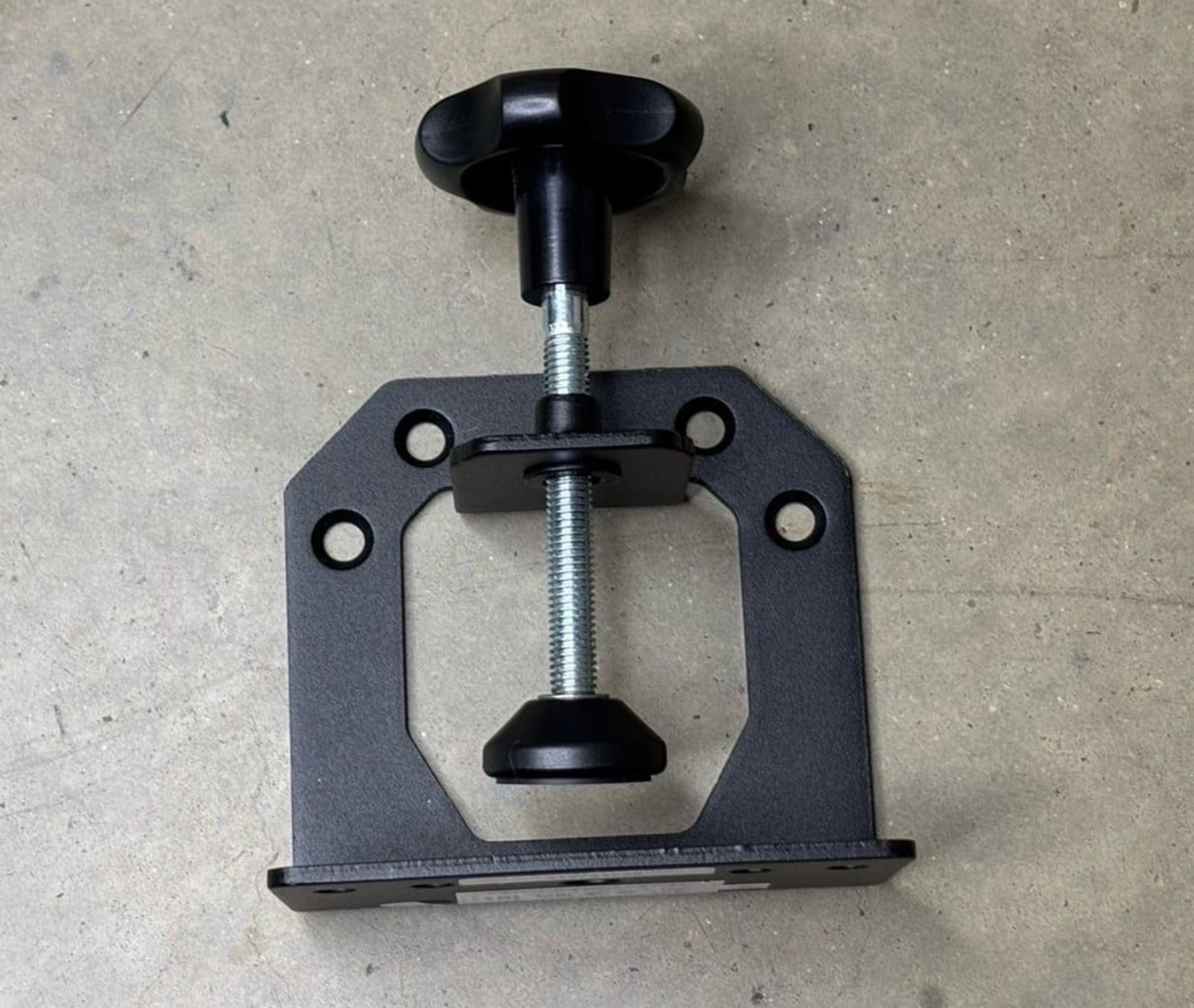Thrustmaster TM Flying Desk Mount for TCA Throttle Quadrant Boeing Edition clamp