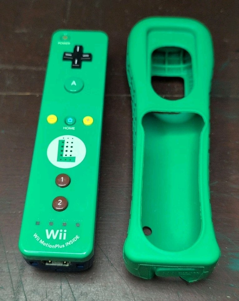 Original Nintendo Wii Motion Plus Controller Luigi Green Version & Skin