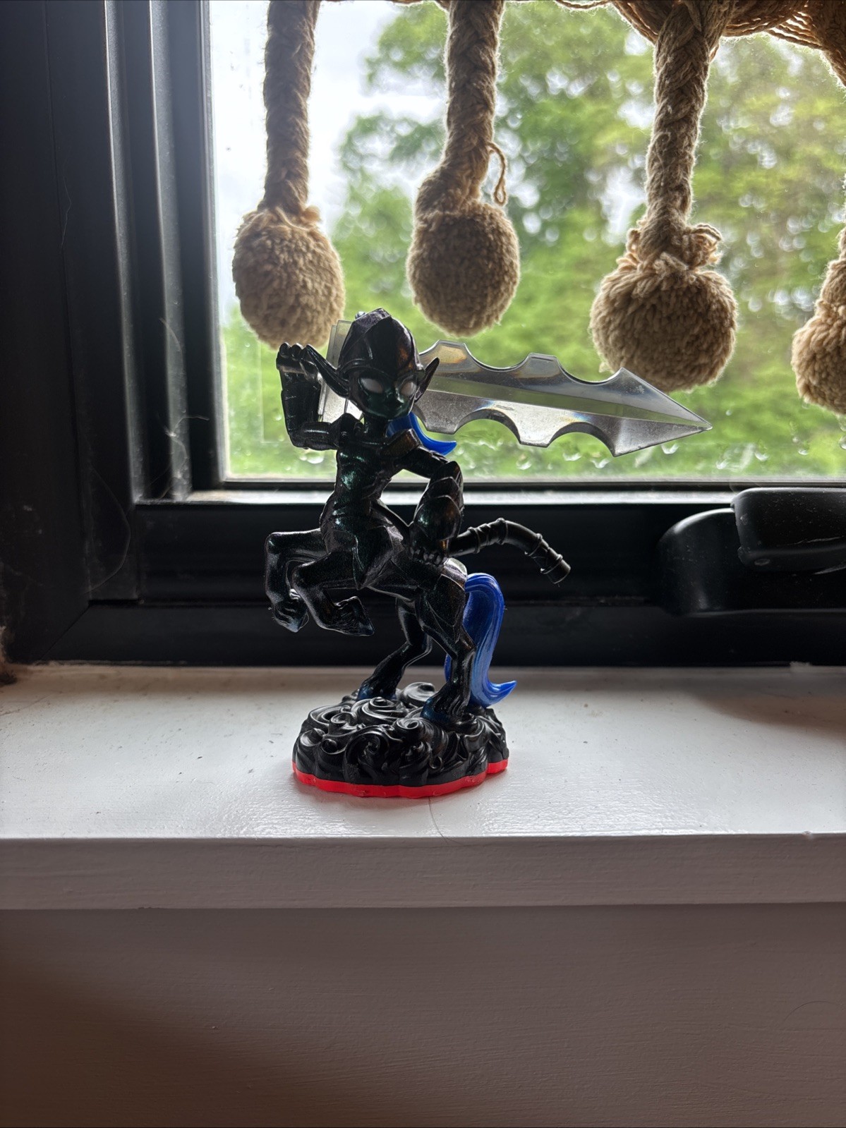 Skylanders Trap Team Knight Mare Figure