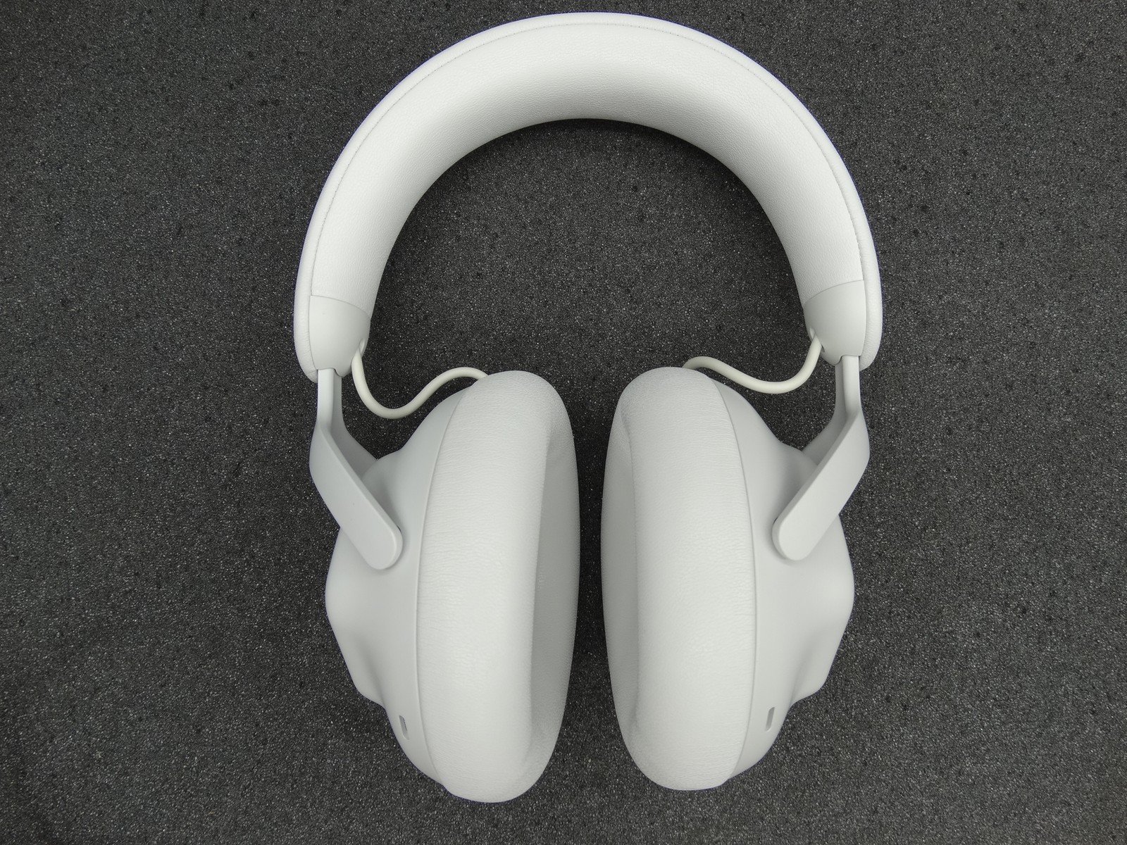 Alienware Pro Wireless Over-the-Ear Gaming Headset 520-BBKM