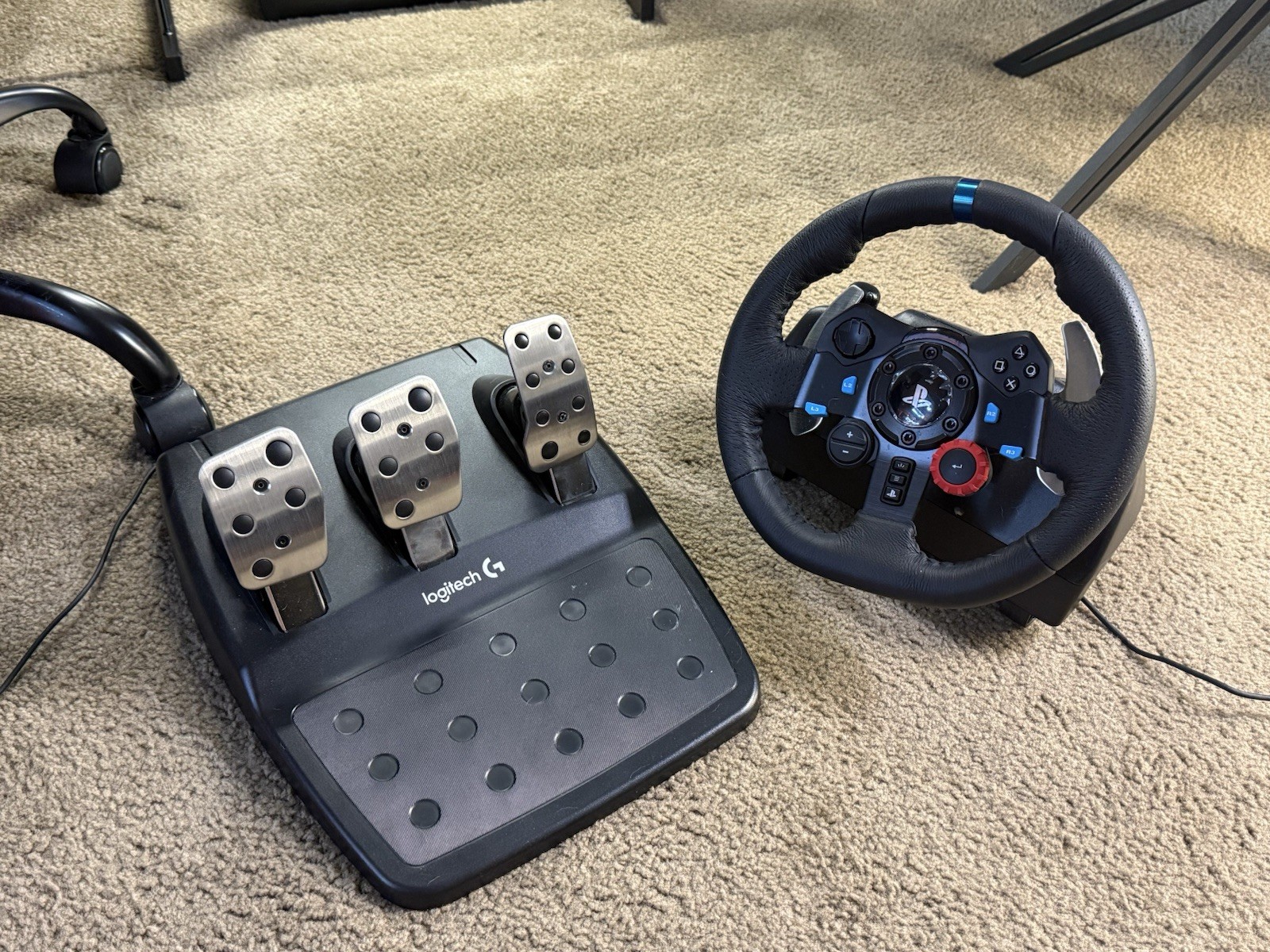 Logitech G29 Driving Force Racing Wheel and Pedals Set for PS5, PS4, PC