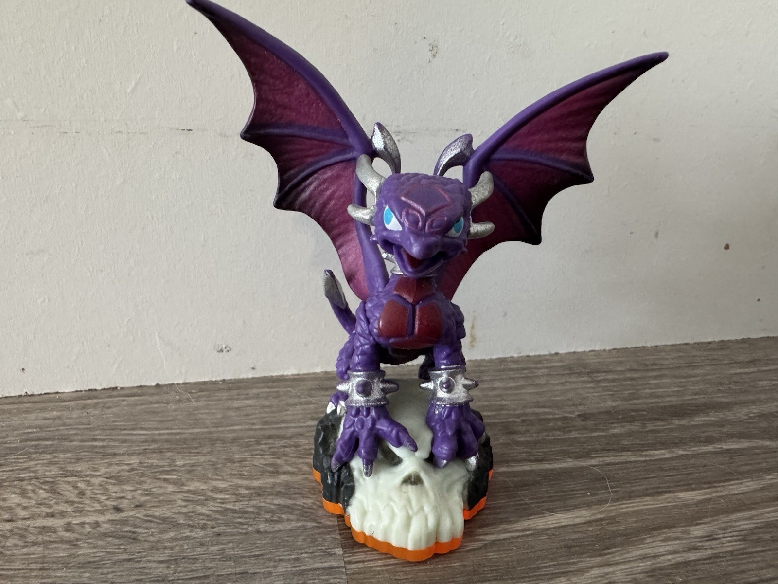 Skylanders Collectible Figures – Lot of 8