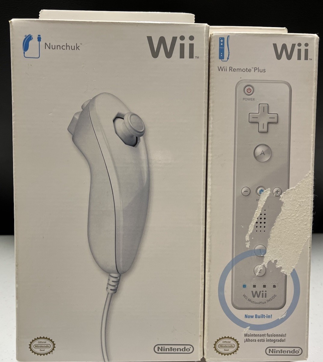 Nintendo Wii Remote Motion Plus Controller Nunchuk White OEM New Factory Sealed