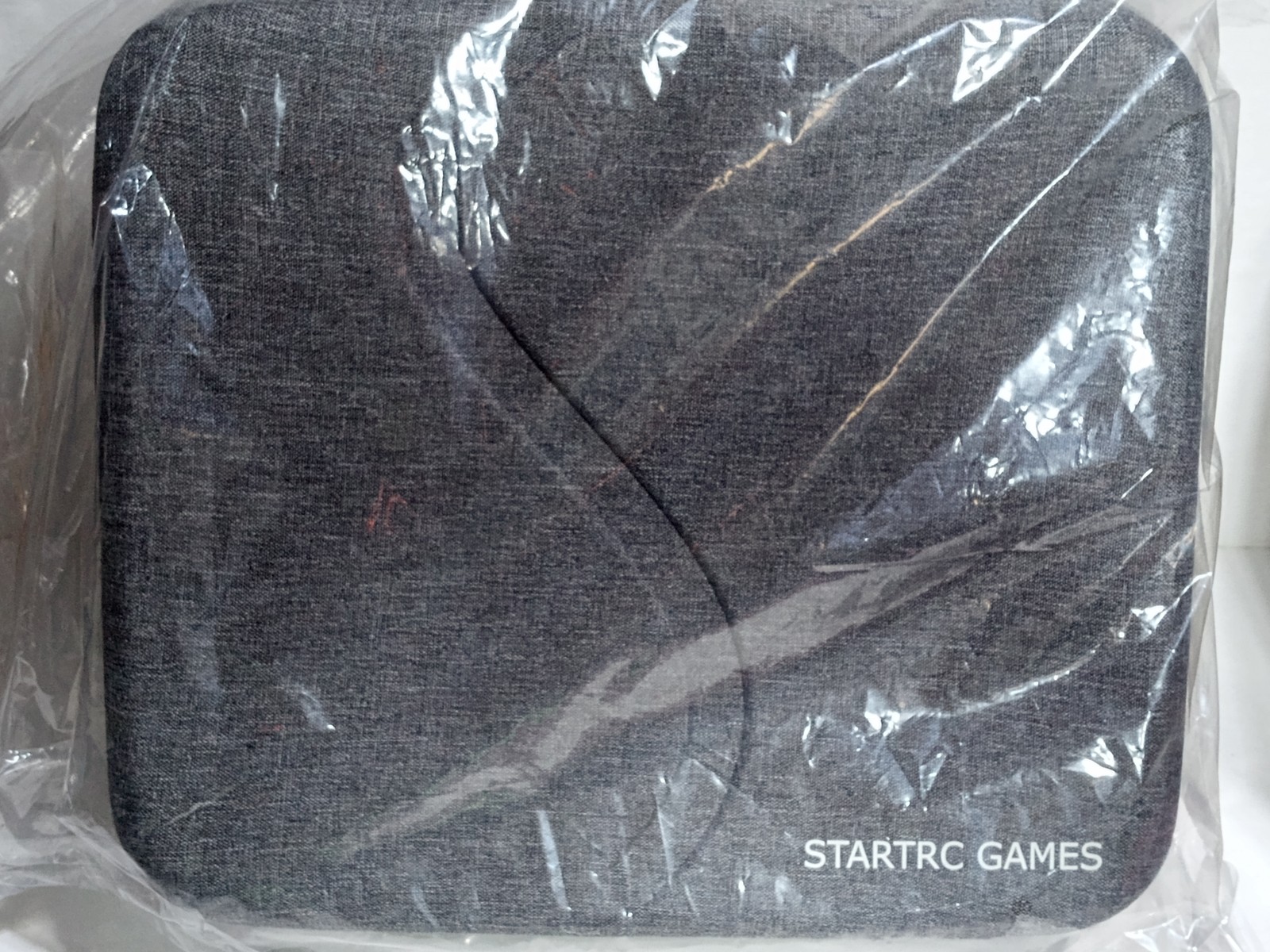 STARTRC GAMES Hard Travel Case for Meta Quest 2 VR Headset & Controllers Dark