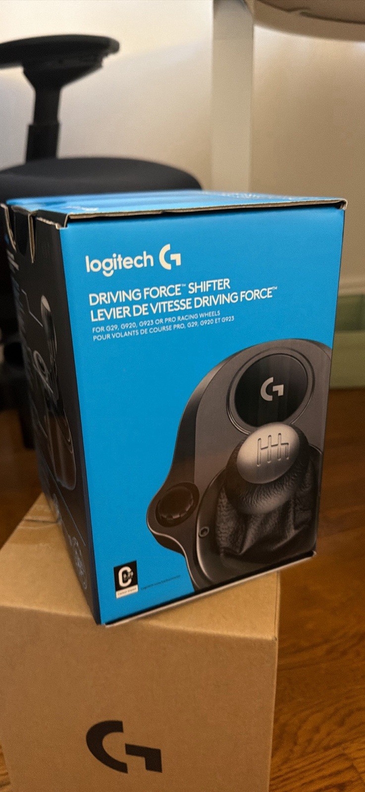 BRAND NEW Logitech G Driving Force Shifter 6-Speed Push-Down Reverse G29/G920