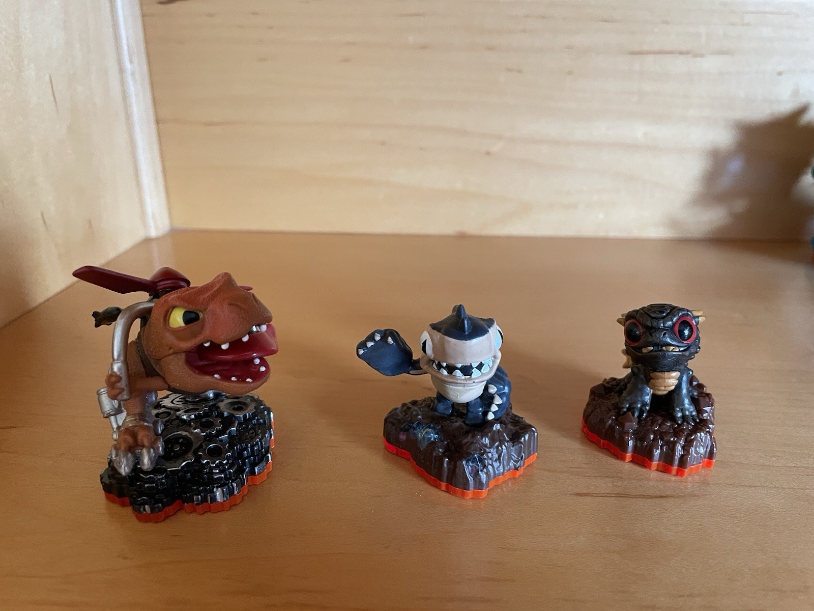 2013/2014 Activision Skylanders Trap Team Figures 10+ Piece Bundle Untested Lot