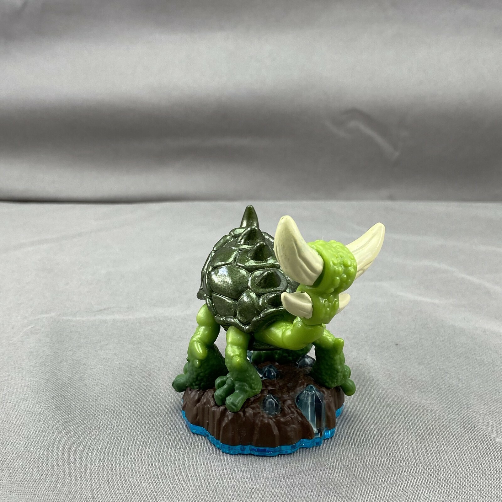 SKYLANDERS SWAP FORCE – SLOBBER TOOTH Earth Element Loose Figure with Card