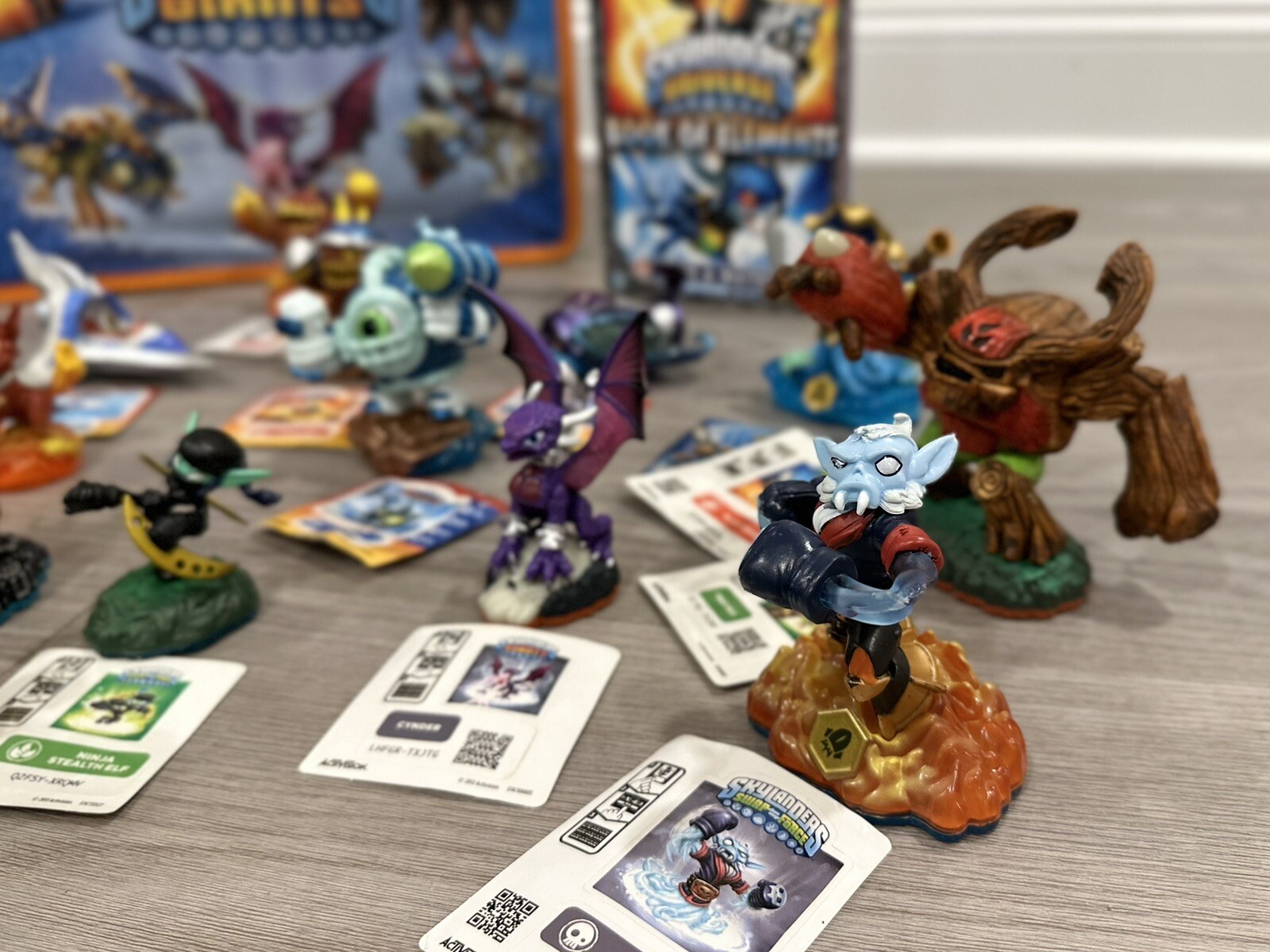 Skylander Giants 17 Figure Lot Collectibles Storage Case Book Stickers Cards