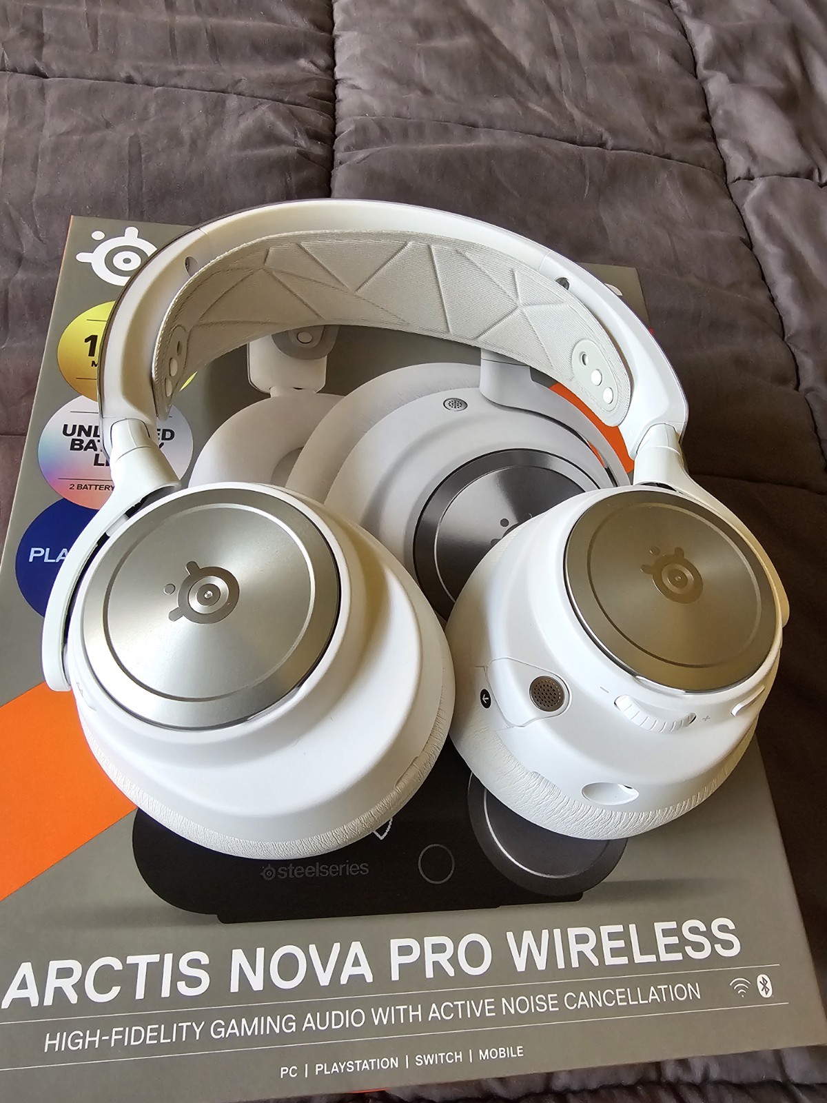 SteelSeries – Arctis Nova Pro Wireless Multi Gaming Headset for PC, PS5, PS4,…