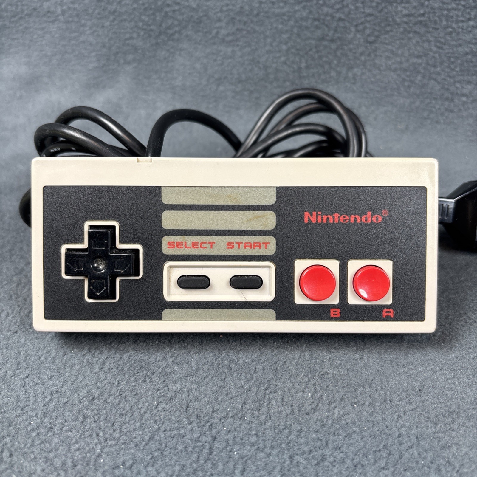 Nintendo NES – Lot of 2 OEM Authentic Controllers NES-004 – Refurbished, VG