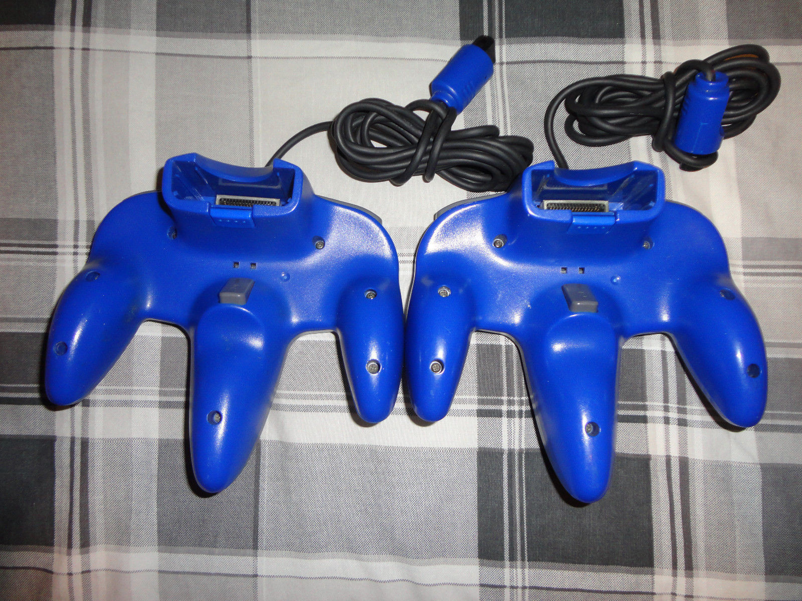 (2) N64 NINTENDO 64 controller ,yellow, red, gray, black, purple, blue, ORIGINAL