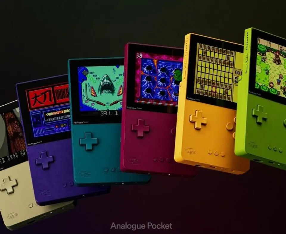 Analogue Pocket 128GB SD Card + Stand + Slot Cover