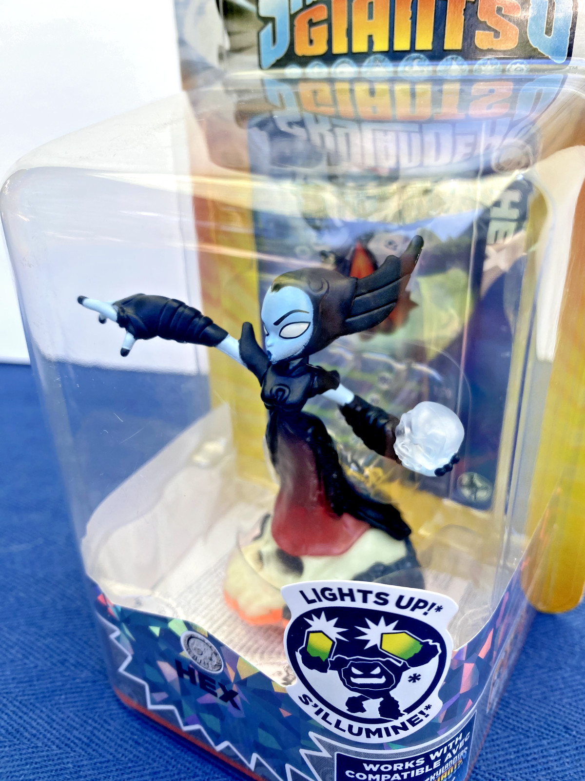 Skylanders Giants – Hex Action Figure – LIGHTS UP ! NEW SEALED Activision