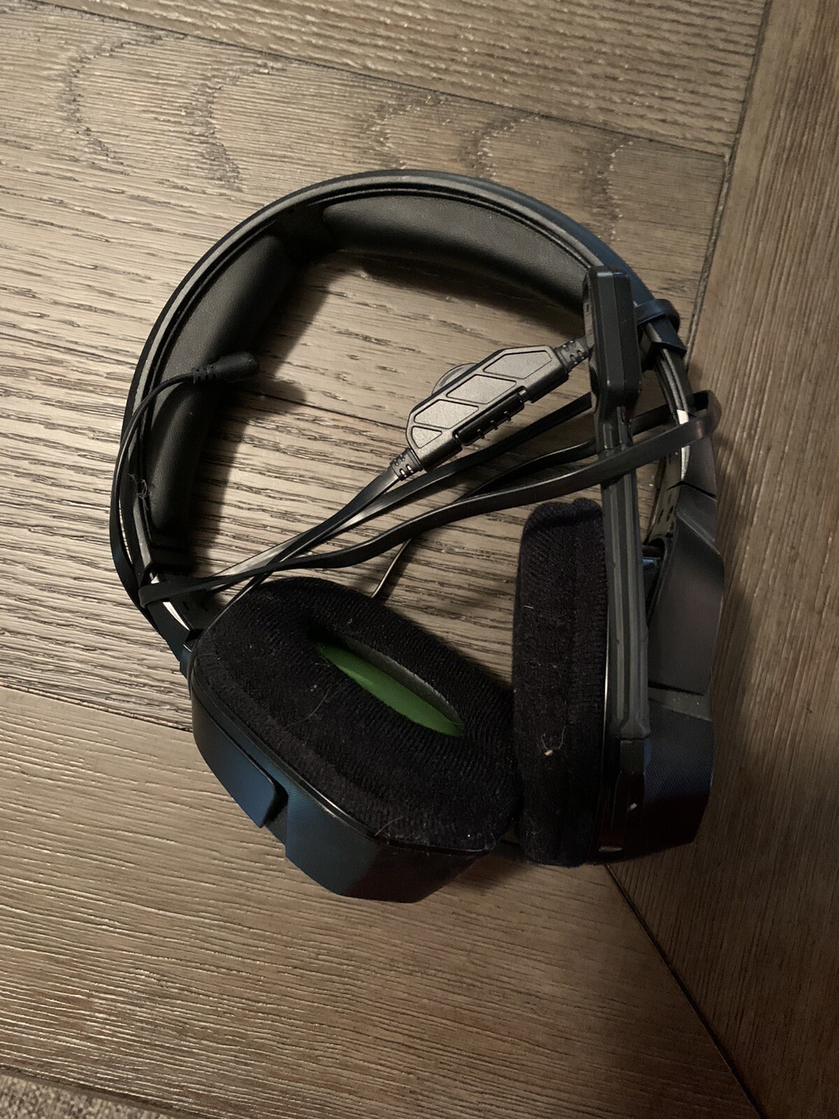 Xbox Headset Lightly Used Working Unknown Brand (No box)