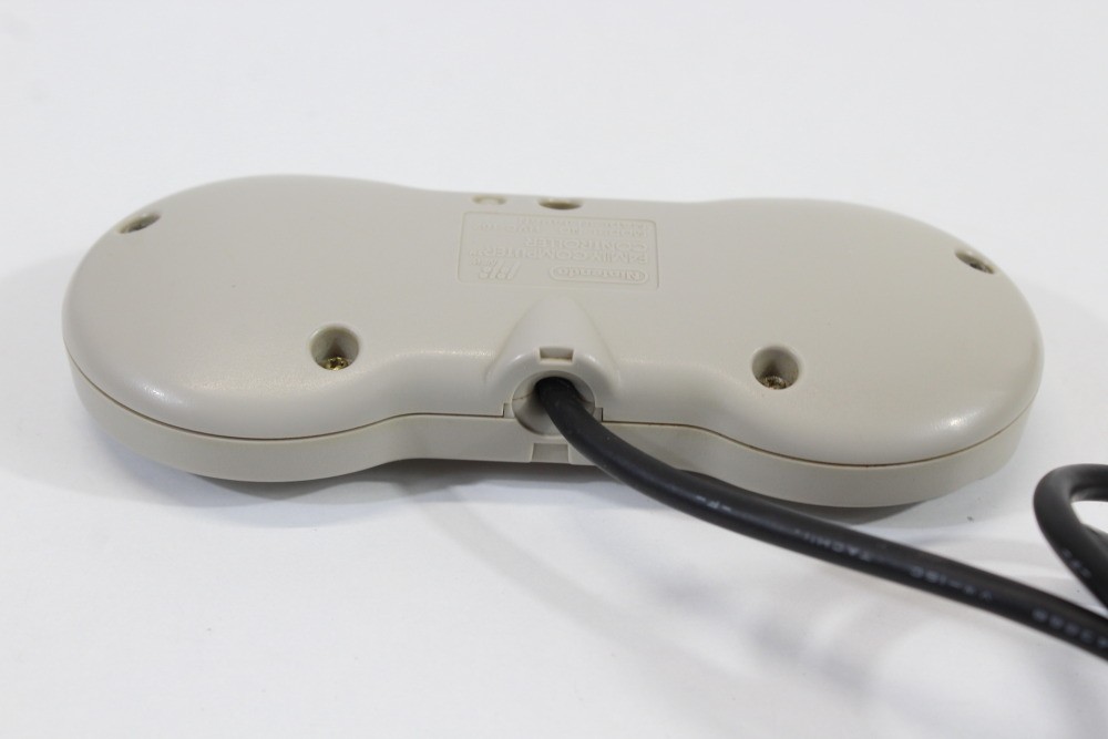 Nintendo AV New Famicom OEM Dogbone Controller Pad NES FC HVC-102 TESTED WORKS 2