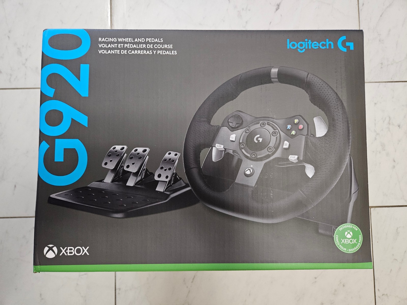 NEW Logitech G920 Driving Force Racing Wheel -& Pedals Black 941-000121 XBOX