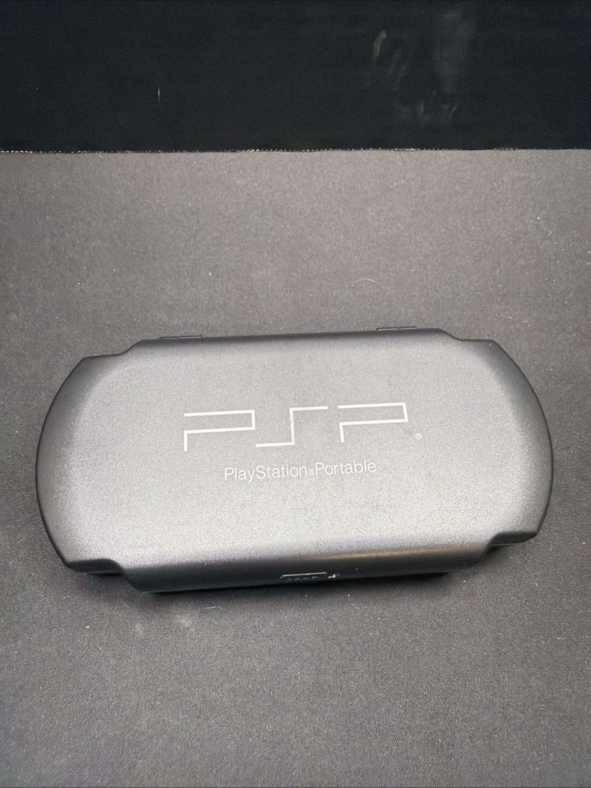 Sony PlayStation Portable PSP UMD Black Hard Game Disc Clamshell Storage Case