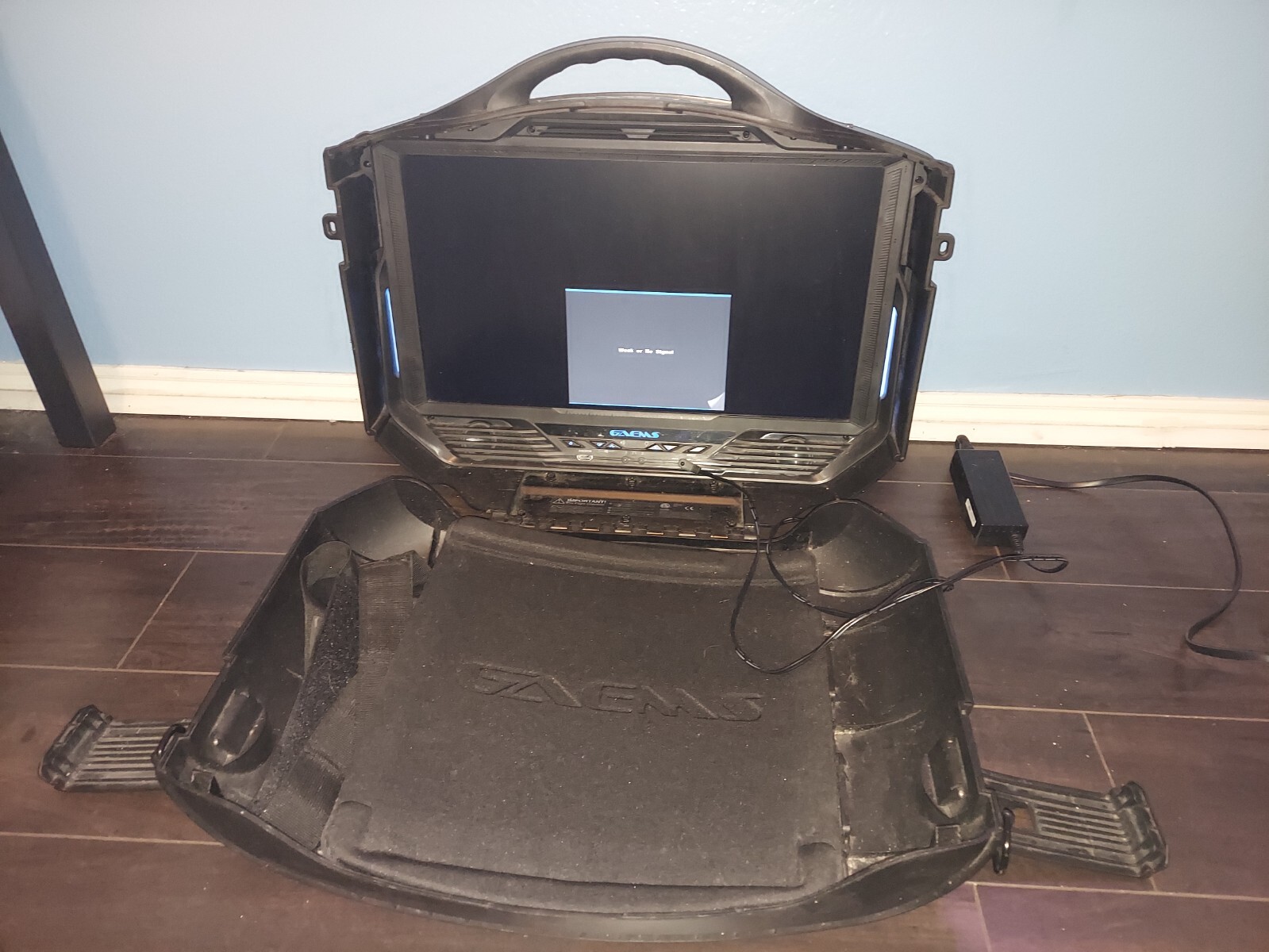 GAEMS G190 Vanguard Portable Gaming Monitor for Xbox, PlayStation, Switch.