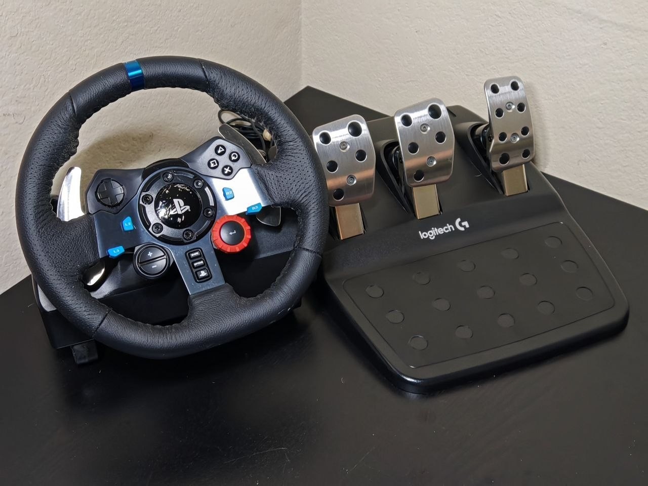 Logitech G29 Driving Force Wheel & Pedals – Tested Working – Minor Wear