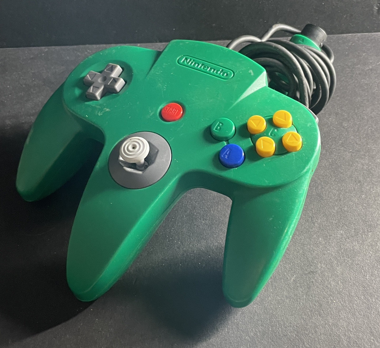 Nintendo 64 Gaming Controller – Green Model NUS-005