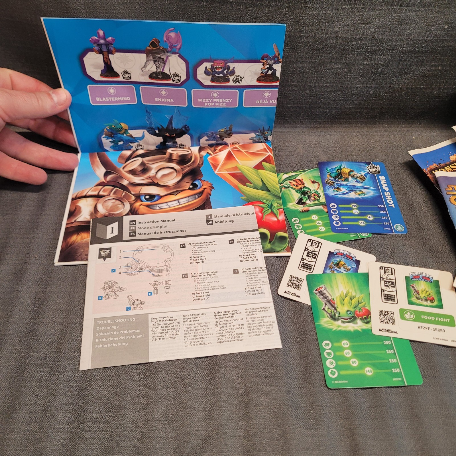 Skylanders Trap Team Character Poster 2014 + Instructions + Character Cards