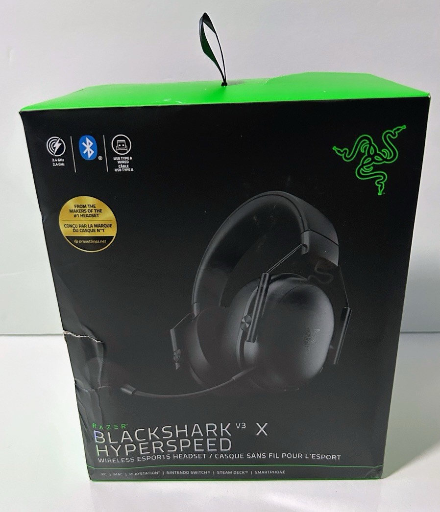 Razer BlackShark V3 X HyperSpeed Gaming Headset for PC Black New Box Damage
