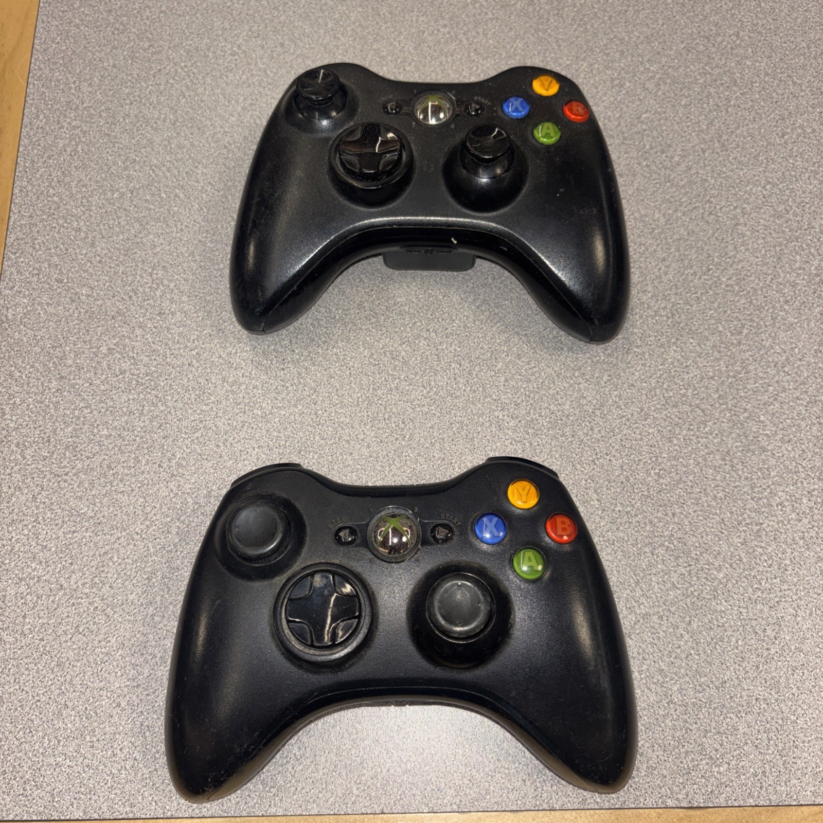 Microsoft Xbox 360 Wireless Controller – Glossy Black 2 Item Untested!