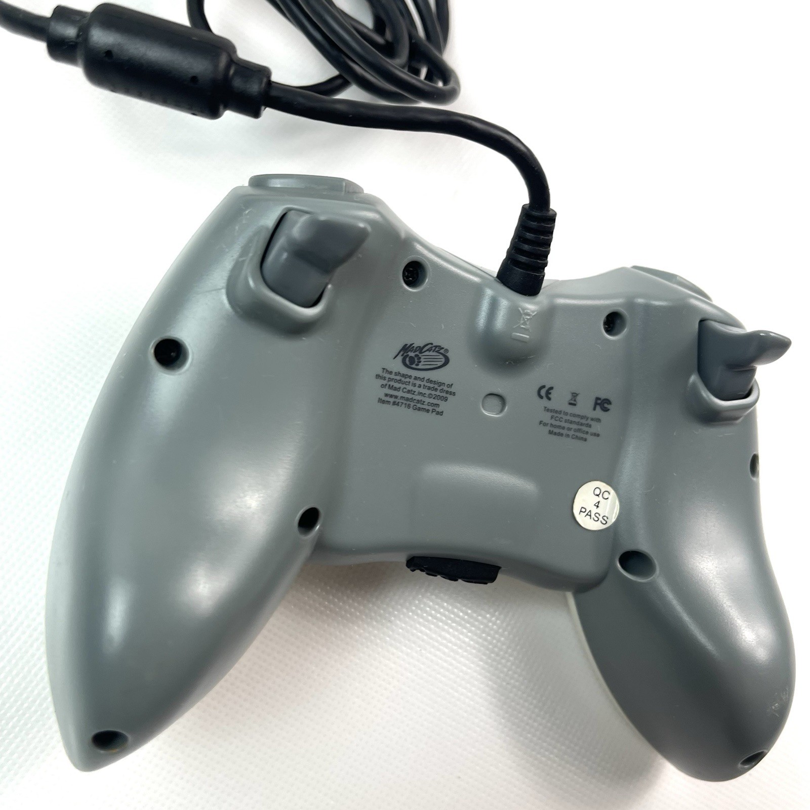 Mad Catz Wired Controller for Xbox 360 GamePad #4716 GameStop Logo OEM 2009