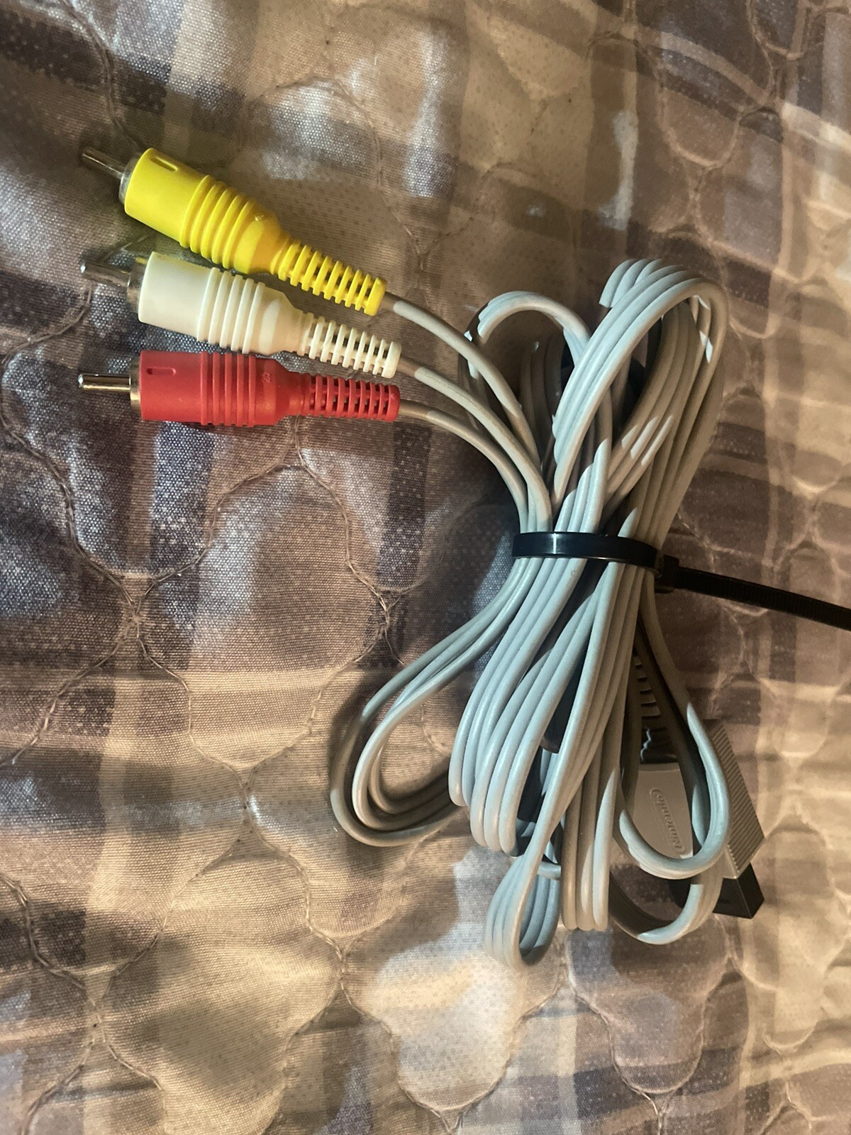 Original Official Nintendo Wii Audio Video Red White Yellow AV Cable RVL-009