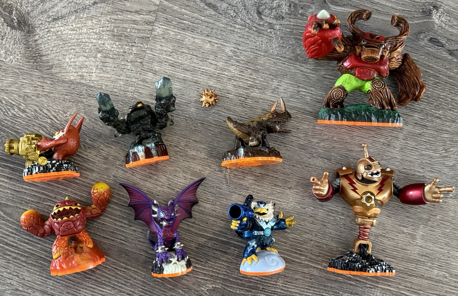 Skylanders Collectible Figures – Lot of 8