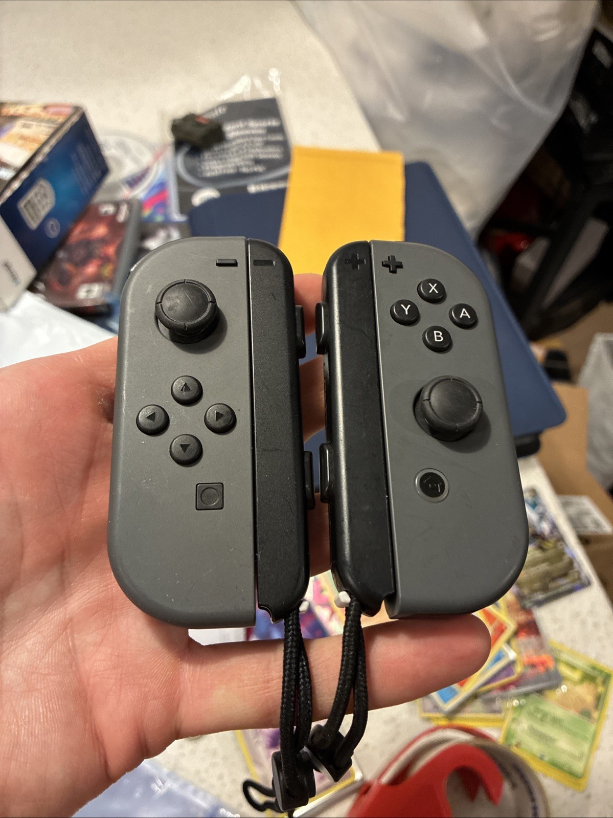 Genuine Original Nintendo Switch Joy Con Controller w/ Straps-No Box – Gray/Grey