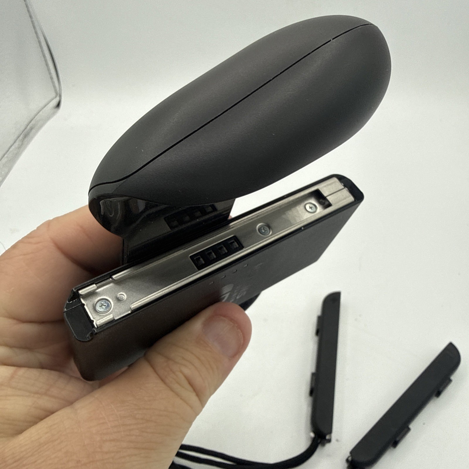 Nintendo Joy-Con OEM Charging Grip Controller Black HAC-011/2 Hac014 Controllers