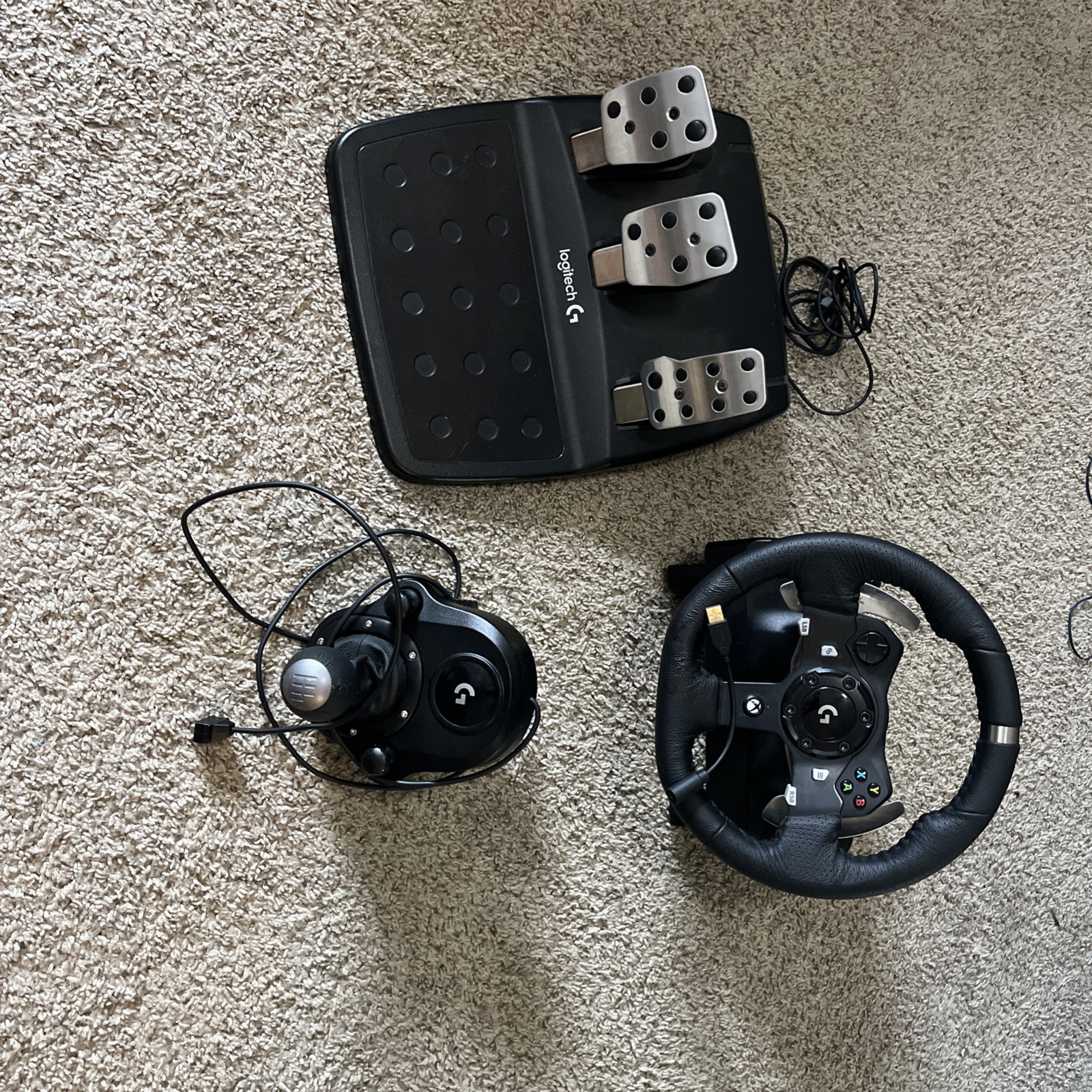 Logitech – G920 Driving Force Racing Wheel, Shifter, and Pedals for Xbox & PC