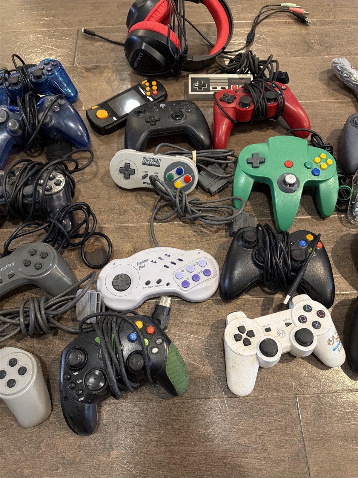 Mixed Controller Lot PS2 PS1 PS3 Xbox 360 Switch SNES Untested For Parts