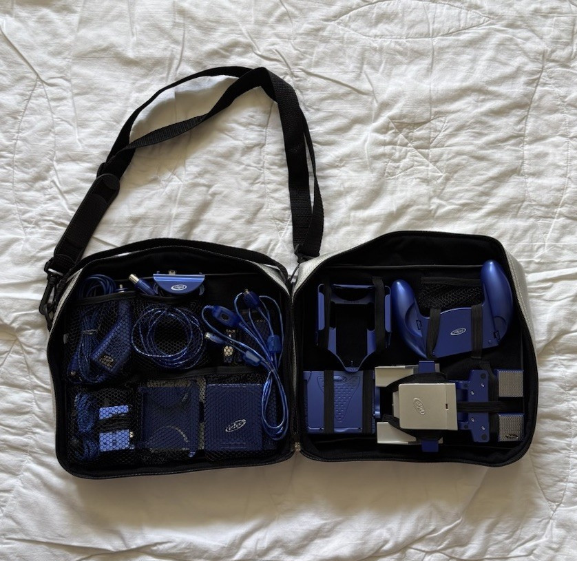 Intec Kit Soft Shell Case Gameboy Advance SP w/ Accessories