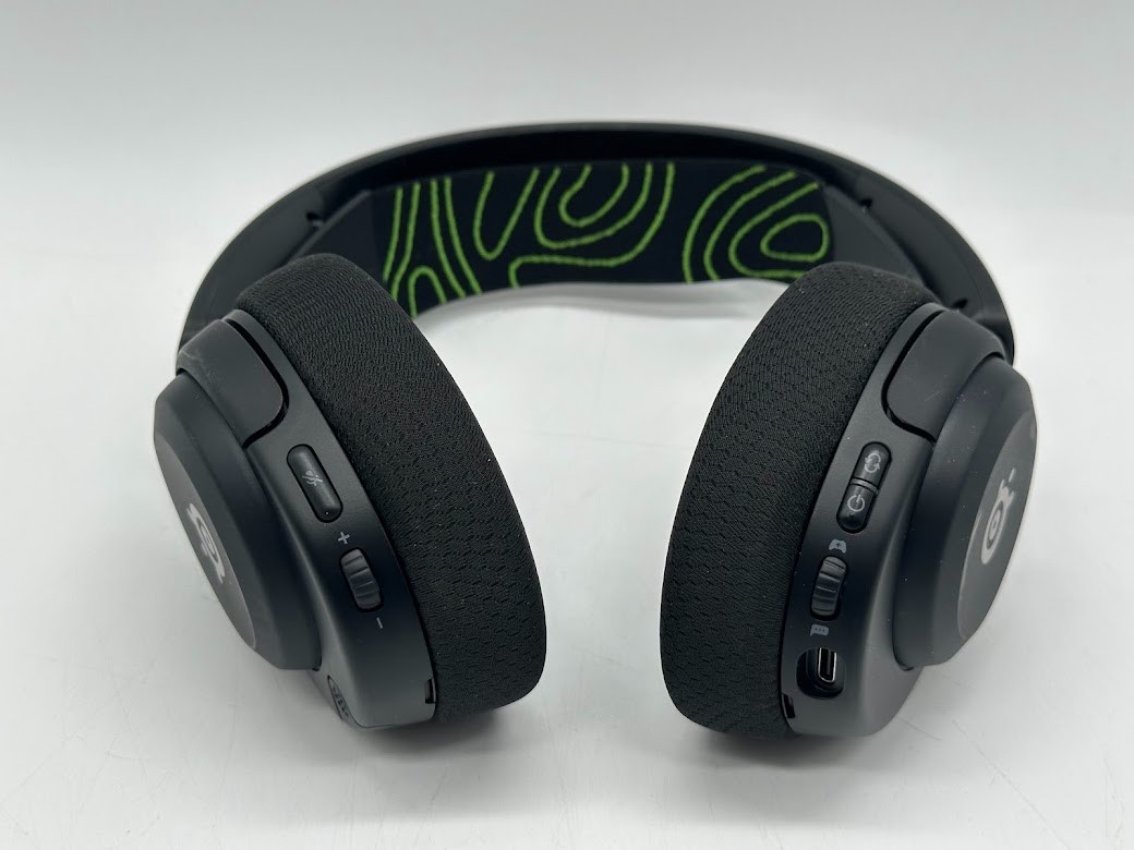 SteelSeries Arctis Nova 5X Wireless Multi-System Gaming Headset
