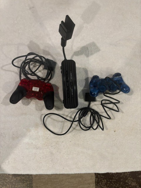Playstation 2 PS2 Performance Multi-Player adaptor a & 2 controllers NOT TESTED
