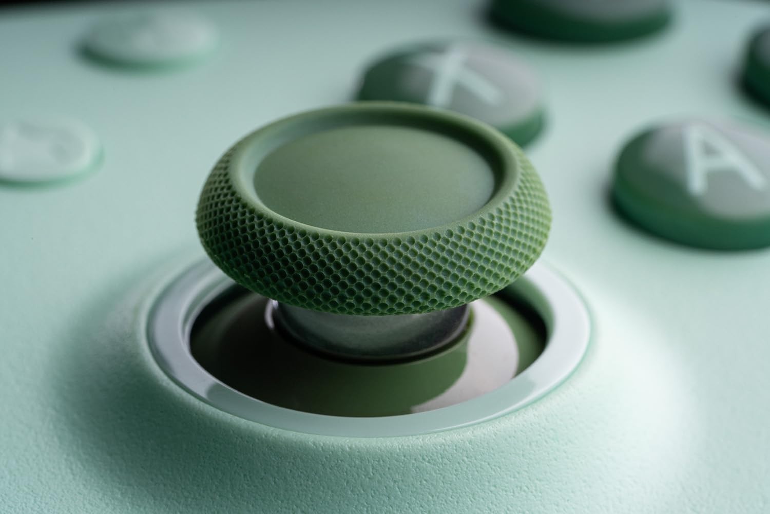 Ultimate Green 2C Wired Gamepad for Precision Gaming