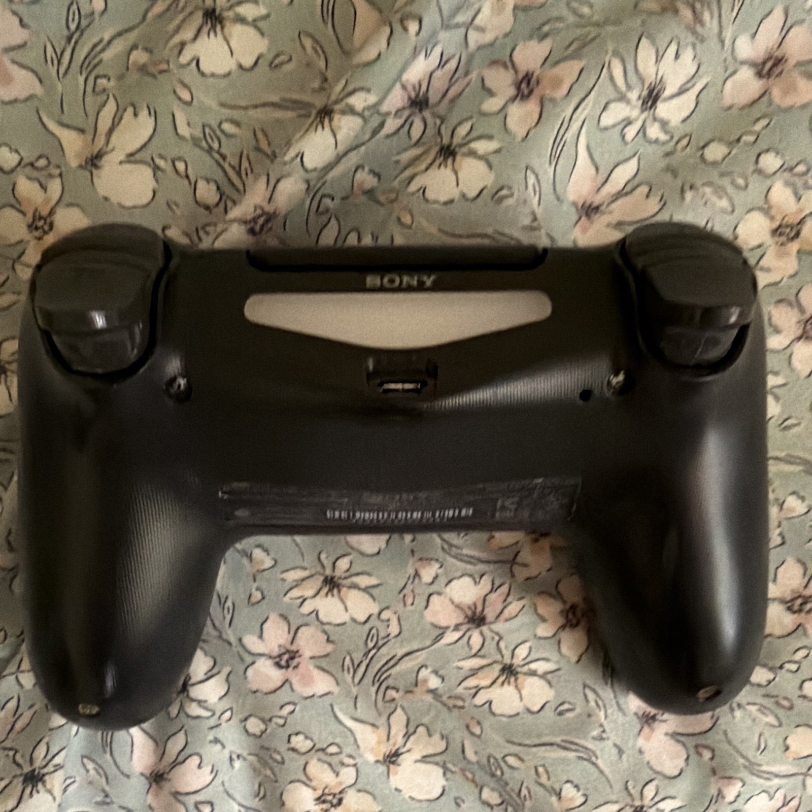 Sony PlayStation 4 DualShock 4 Wired Controller Black 3 ft CUH-ZCT1U