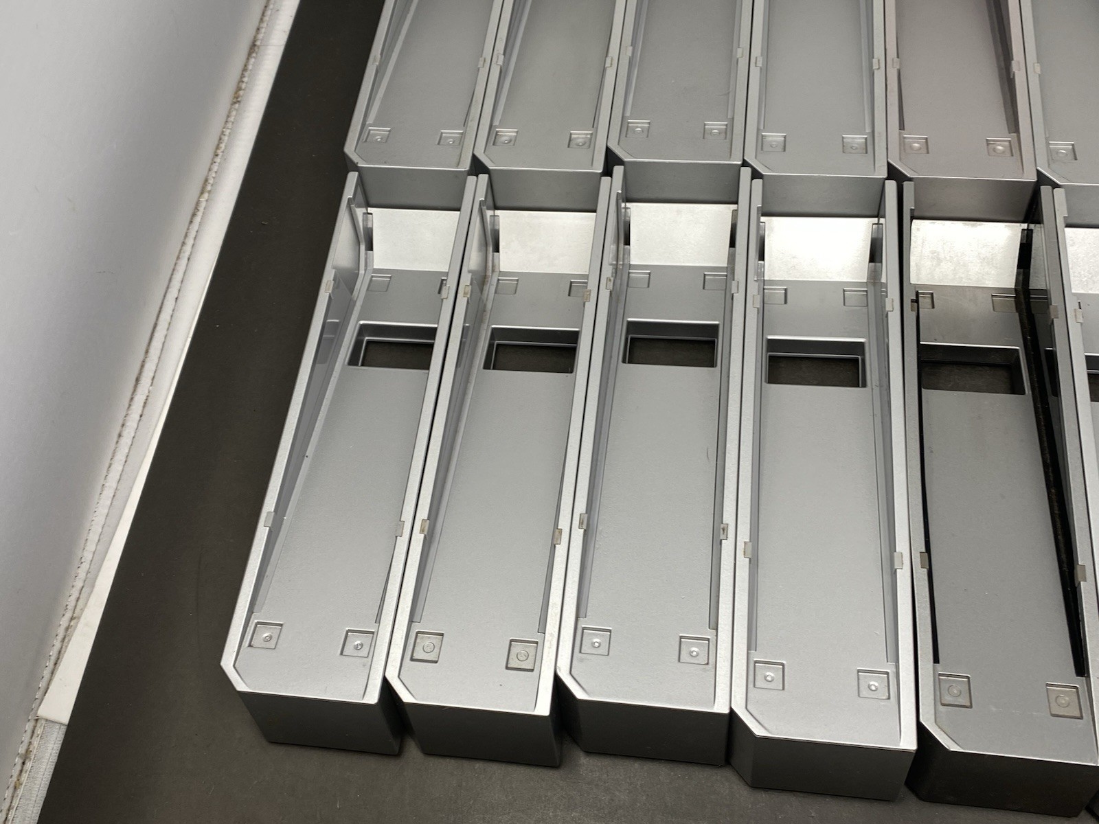 Lot of 20 Original OEM Nintendo Wii Base Stands RVL-017 Black, Grey, Silver