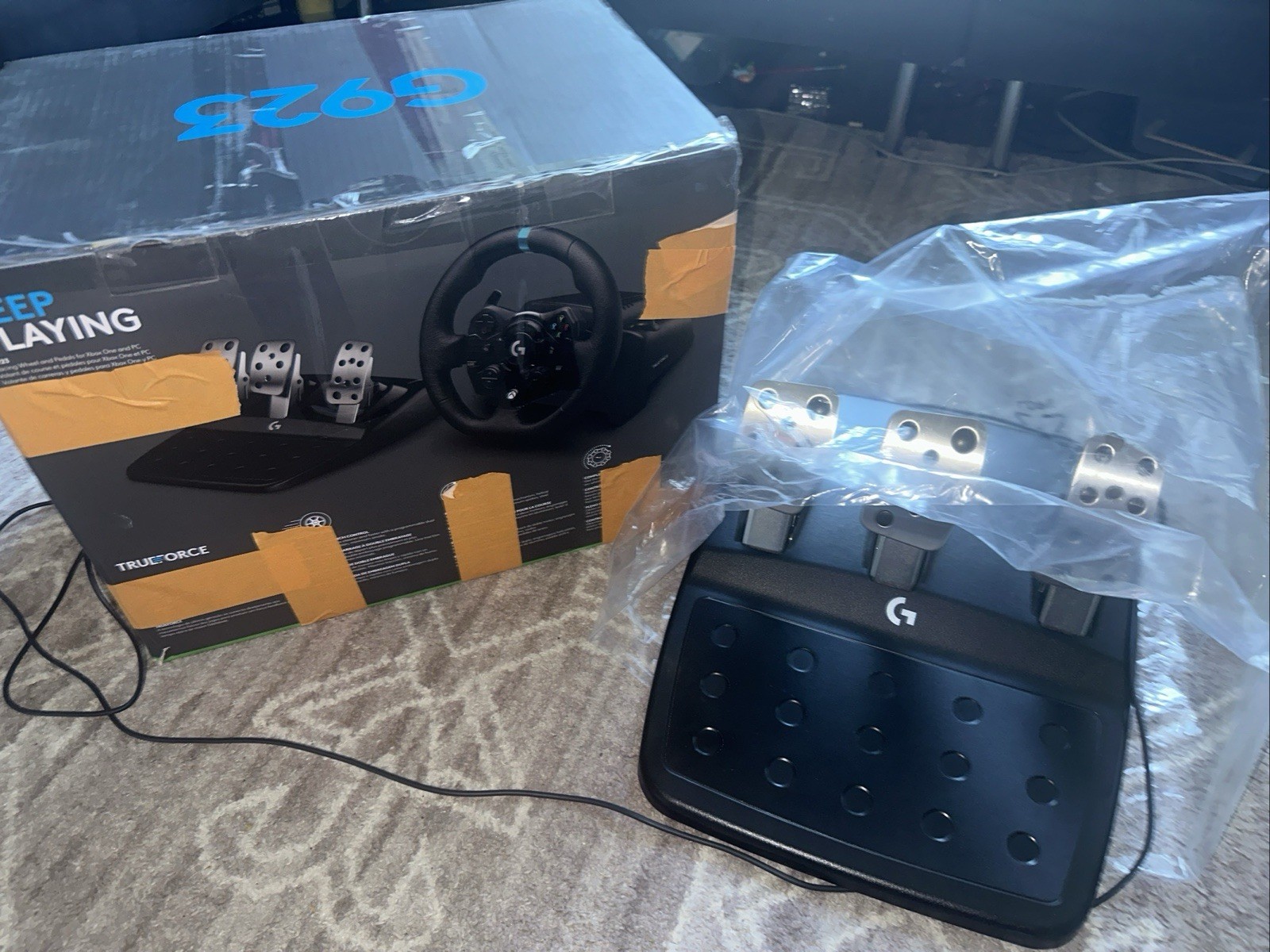 Logitech G923 Racing Wheel and Pedals – Black – Open box – Brand new 