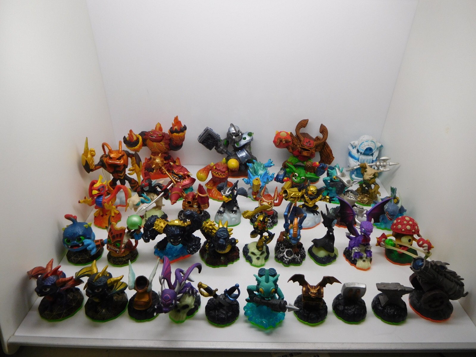 Activision Skylanders Action Figure Lot Of 38