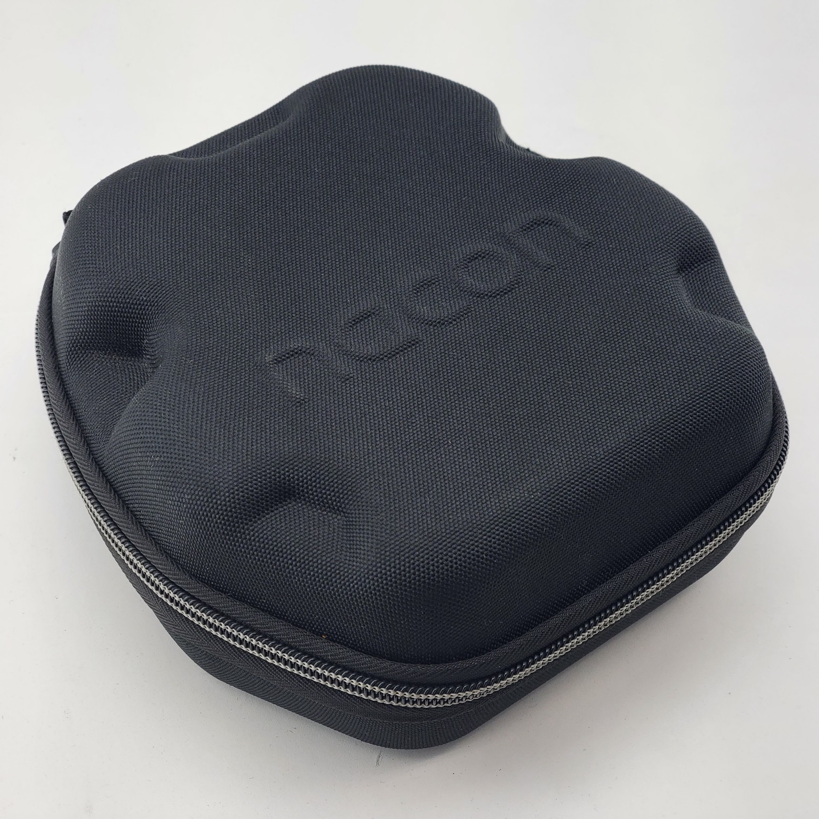 Nacon NC4533 Revolution 5 Pro Wireless Controller Case and USB-C Cable