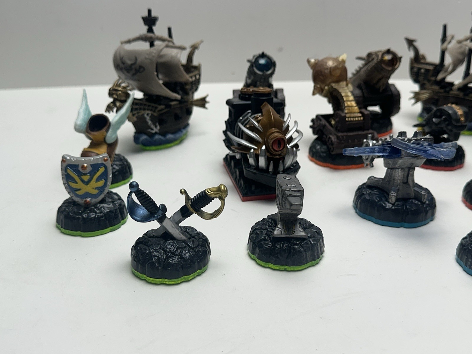 Random Skylanders Lot