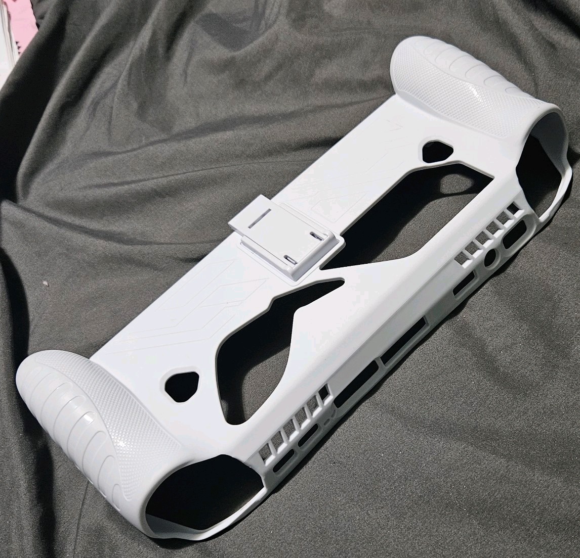 White Rigid Plastic Protective Shell with Stand for Steam Deck Console